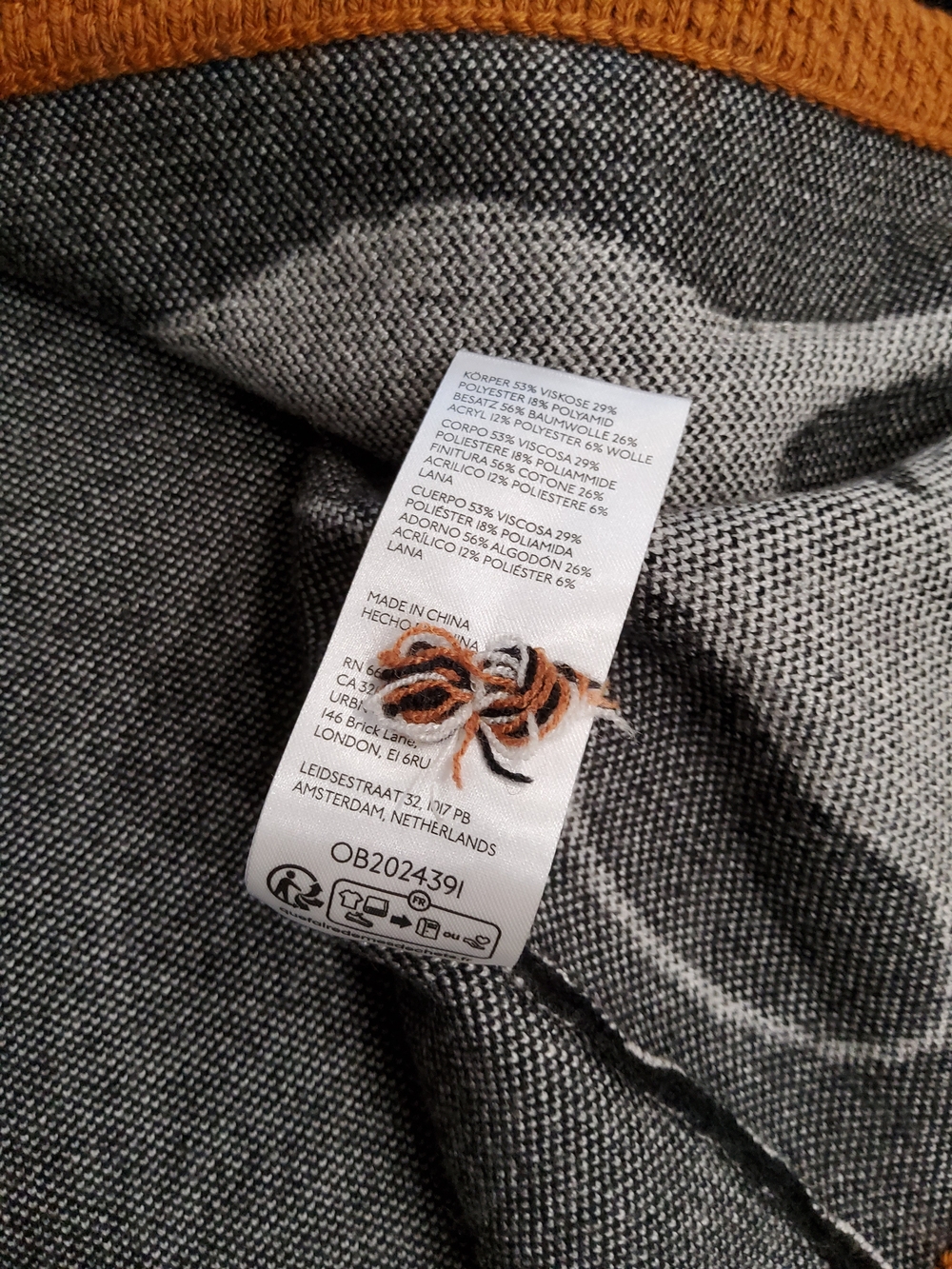 Black & Brown Dog-Intarsia Knit Cardigan Sweater - Picture 13 of 13
